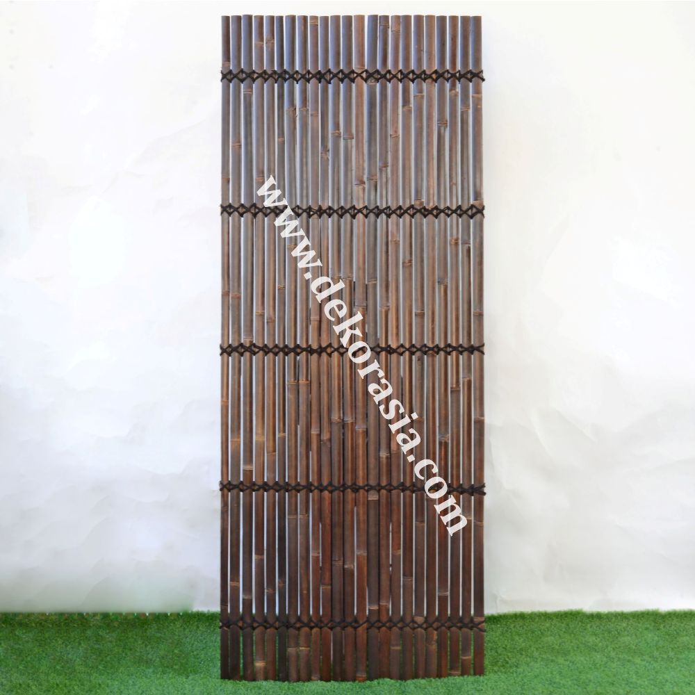 Black Bamboo Fence With 5 Back Slats